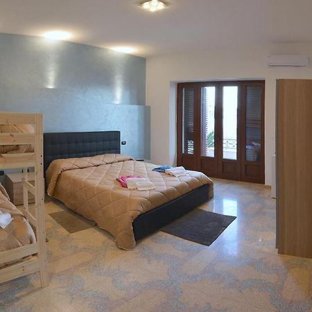 Bed & Breakfast "Mazzini" Leverano Esterno foto