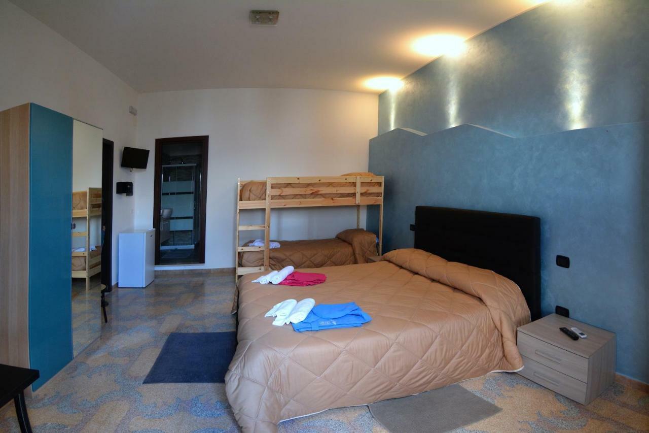 Bed & Breakfast "Mazzini" Leverano Esterno foto