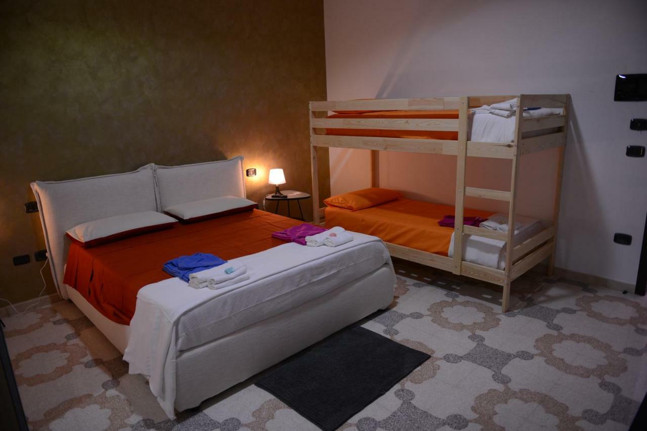 Bed & Breakfast "Mazzini" Leverano Esterno foto