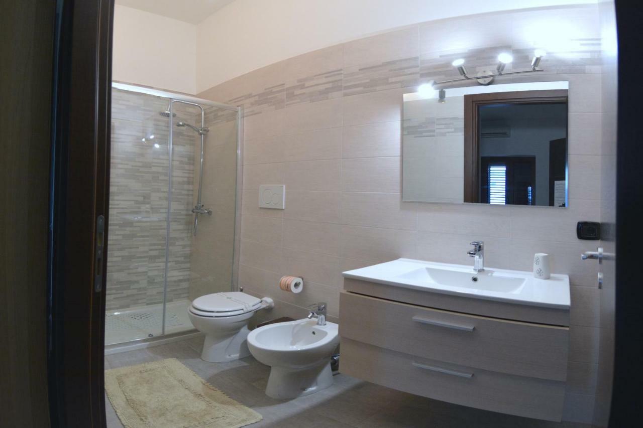 Bed & Breakfast "Mazzini" Leverano Esterno foto